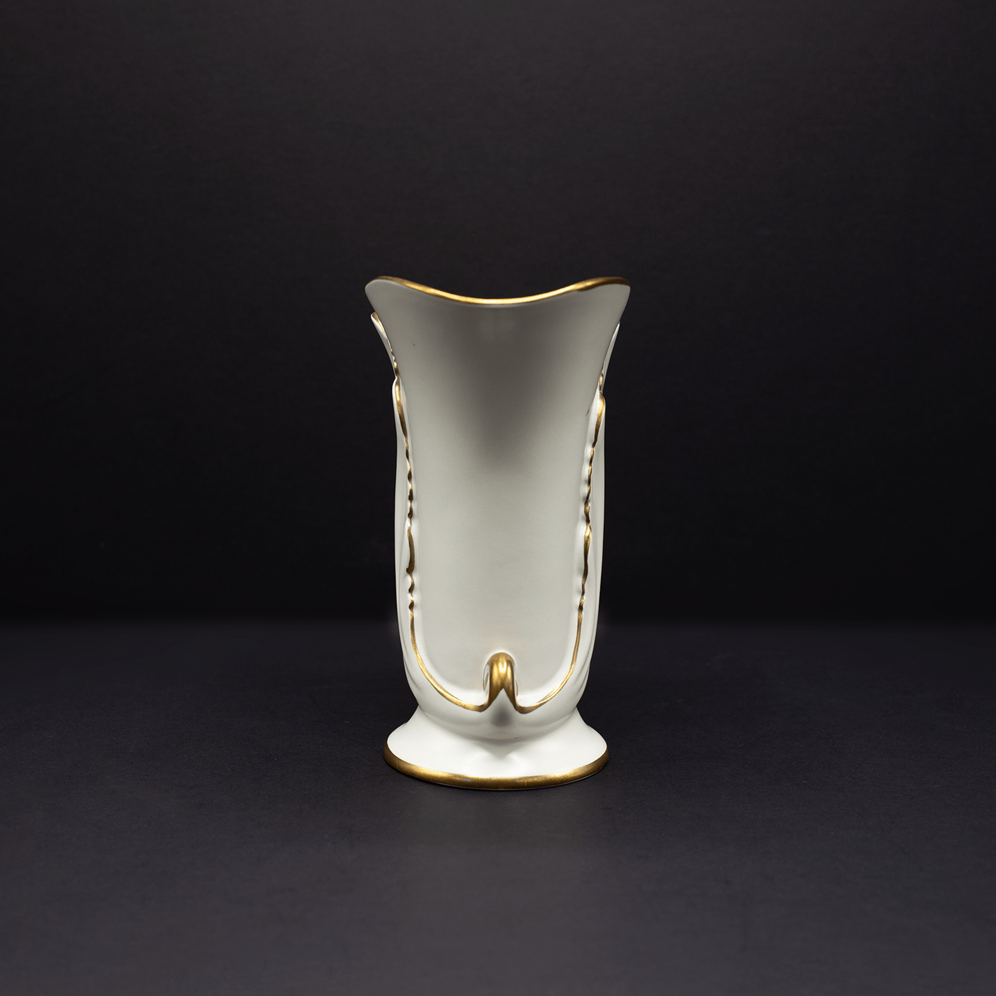 A Sweet and unusual Cornucopia vase - FLORA BLACK