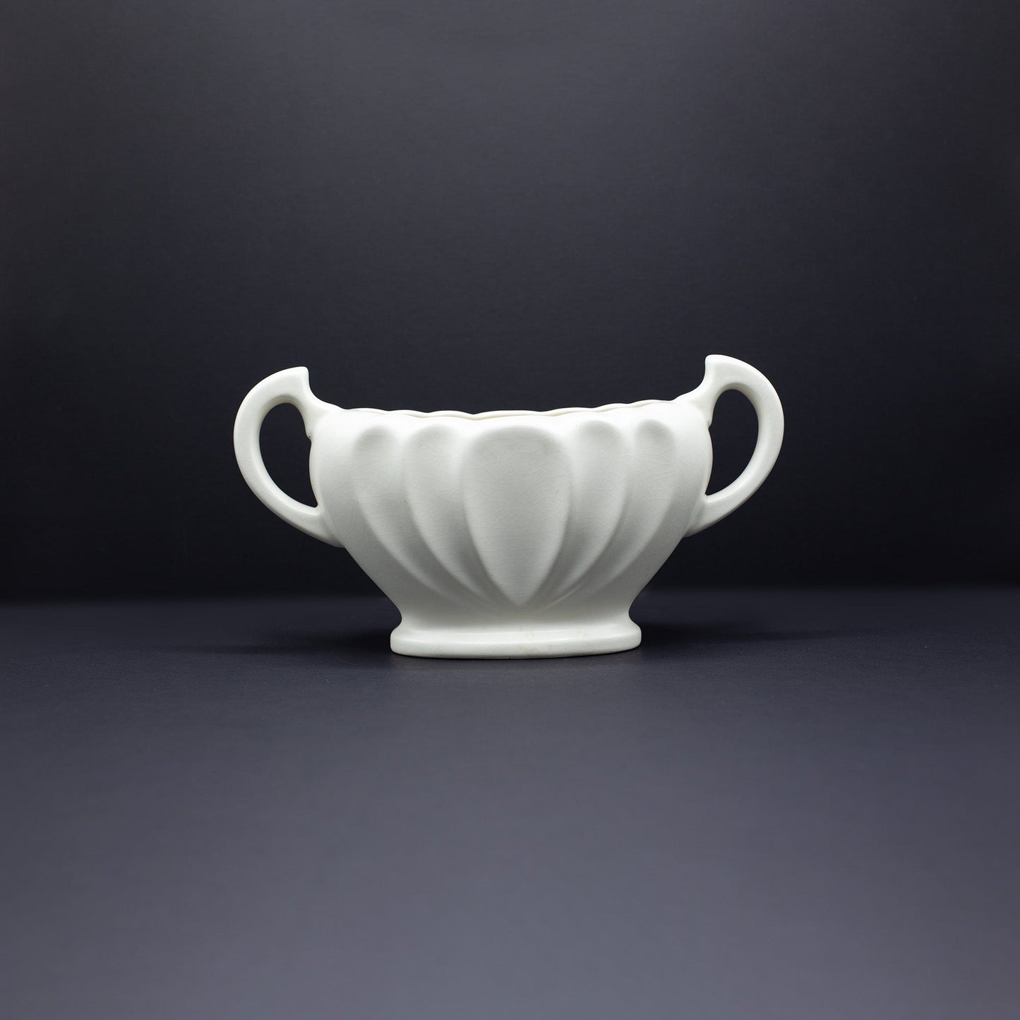 Small Mantel Vase with Upturning Handles - FLORA BLACK