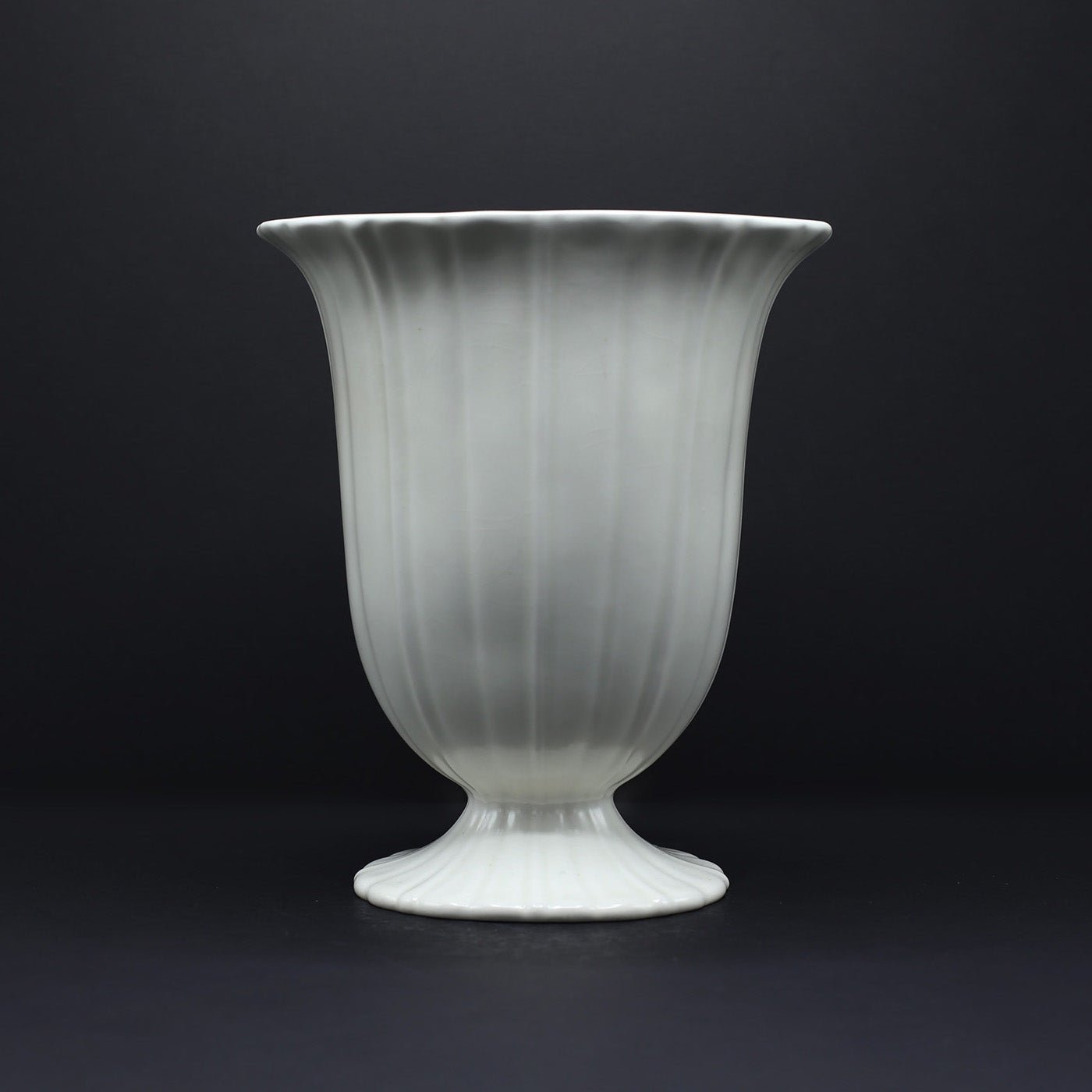 Tall Fluted Vase - FLORA BLACK